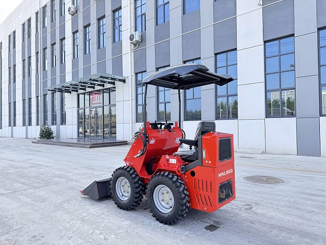 МИНИ-ПОГРУЗЧИК MNL800  EURO5 И EPA4 